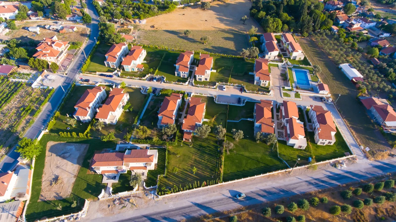 Urla Bağ Yolu Evleri
